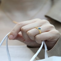 Gem Stone King 18K žuti pozlaćeni srebrni prsten Perzijski plavi moissanite laboratorij uzgojeno dijamant