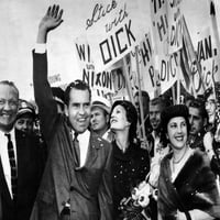 Potpredsjednik Richard Nixon i supruga Pat stižu u San Francisco za republičku nacionalnu konvenciju.